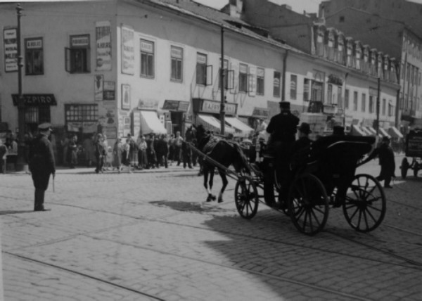 A Goldman-ház Naroznik ul Nalewki 24 i ul Franciszkanskiej 39